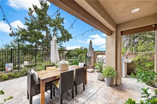 Photo #2: OC23077920 Listing