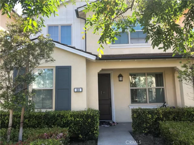 MLS: OC23078098 Condo For Sale