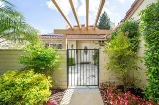 Photo #2: OC23078244 Listing