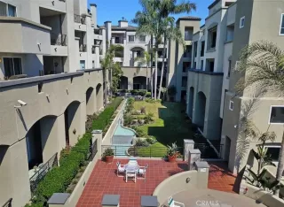 Photo #4: OC23078411 Listing