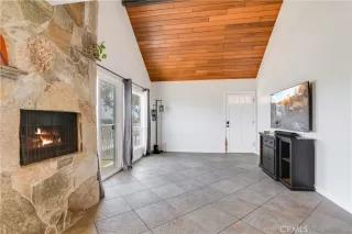 Photo #5: OC23078557 Listing 