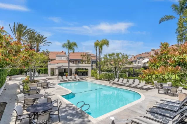 MLS: OC23078651 Condo For Sale