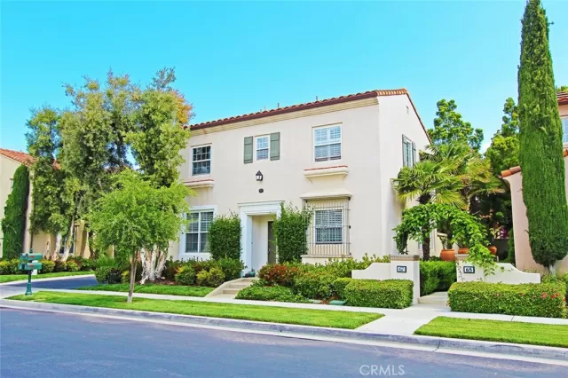 MLS: OC23078710 Condo For Sale