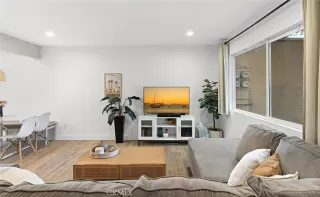 Photo #1: OC23078978 Listing 