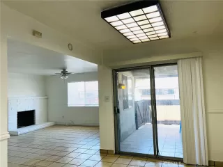 Photo #4: OC23079423 Listing 