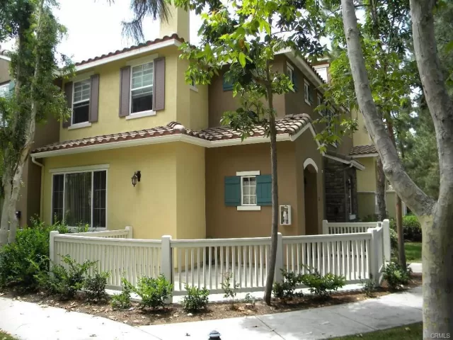 MLS: OC23080166 Condo For Sale