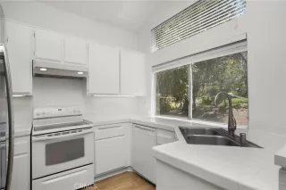 Photo #4: OC23080177 Listing