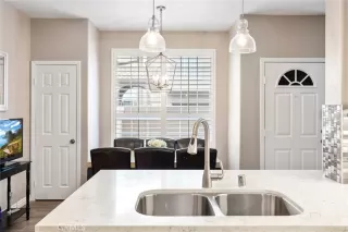 Photo #6: OC23080338 Listing 