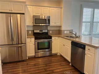 Photo #3: OC23080571 Listing 