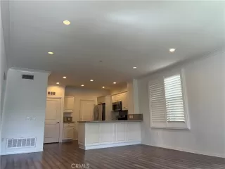 Photo #4: OC23080571 Listing 