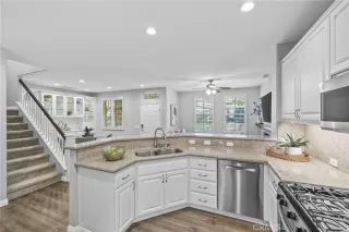 Photo #3: OC23080710 Listing 