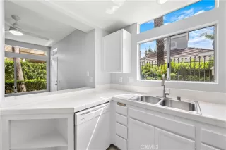 Photo #6: OC23081024 Listing