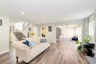 Photo #4: OC23081186 Listing