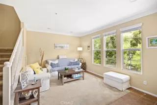 Photo #2: OC23081349 Listing