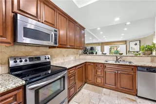 Photo #4: OC23081574 Listing 