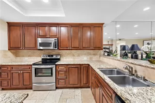 Photo #5: OC23081574 Listing 