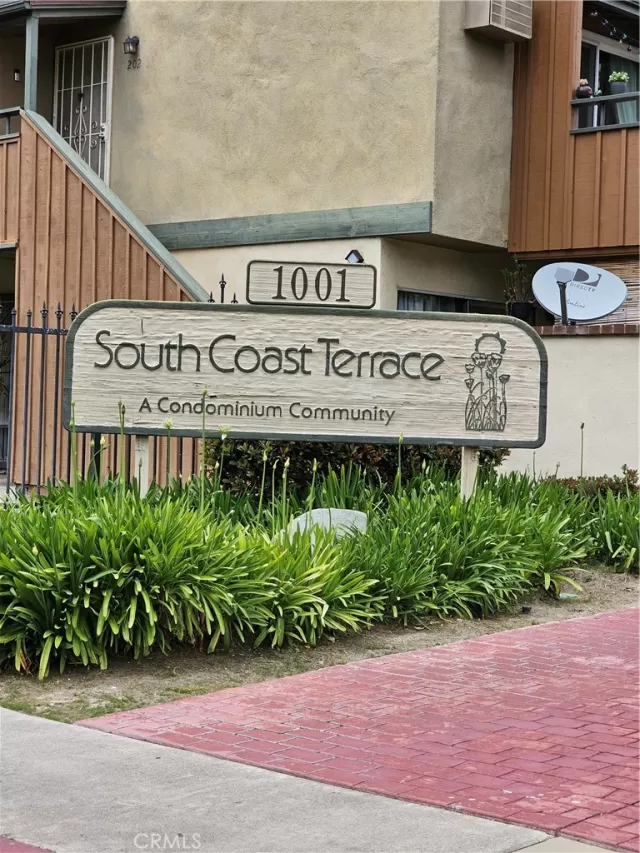 MLS: OC23081765 Condo For Sale