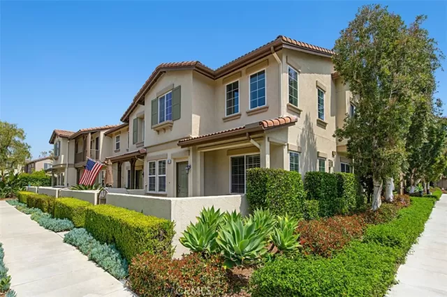 MLS: OC23081827 Condo For Sale