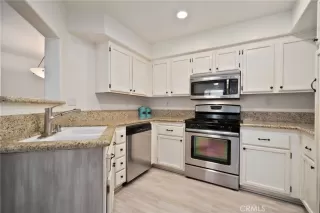 Photo #5: OC23082748 Listing 