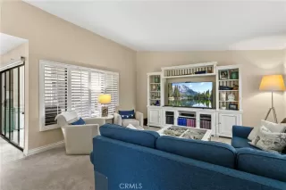 Photo #3: OC23083431 Listing