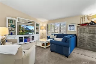 Photo #4: OC23083431 Listing