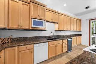 Photo #5: OC23083470 Listing