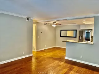 Photo #6: OC23083608 Listing 