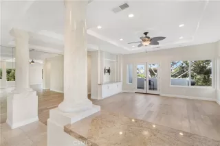 Photo #4: OC23083724 Listing 