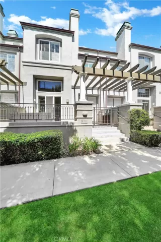 Photo #1: OC23083829 Listing