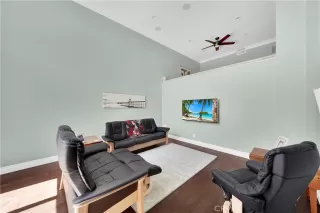 Photo #5: OC23083829 Listing