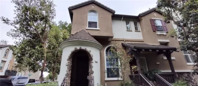 MLS: OC23084332 Condo For Sale