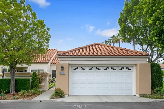 MLS: OC23084378 Condo For Sale