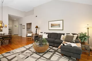 Photo #6: OC23084378 Listing