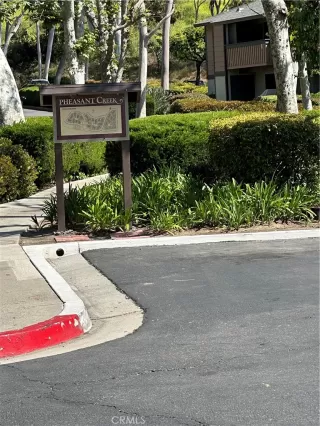 Photo #6: OC23084415 Listing 