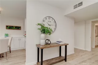 Photo #5: OC23084641 Listing 