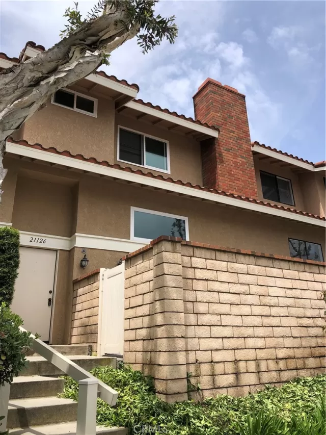 MLS: OC23084707 Condo For Sale