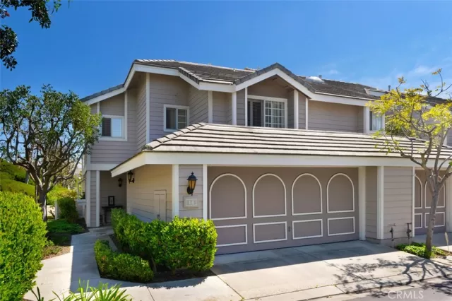 MLS: OC23084730 Condo For Sale