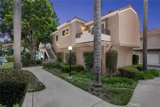 Photo #1: OC23084774 Listing 