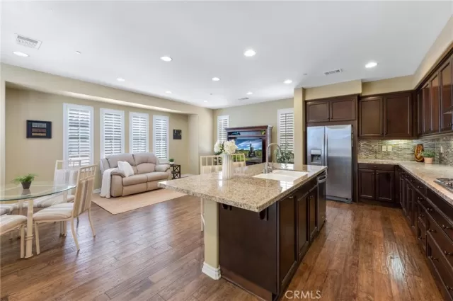 MLS: OC23084957 Condo For Sale