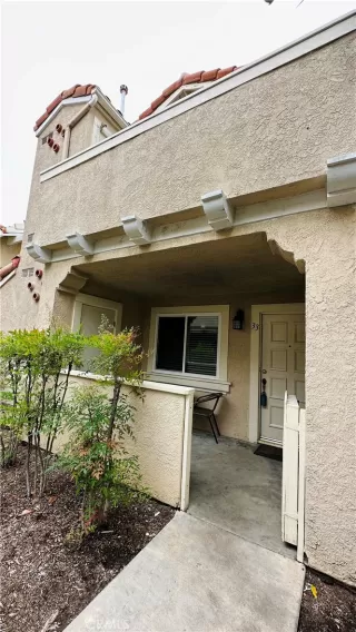 Photo #3: OC23085505 Listing 