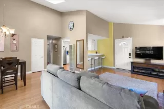 Photo #4: OC23085571 Listing