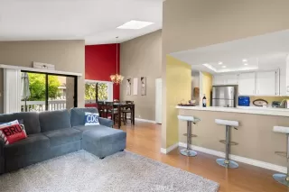 Photo #5: OC23085571 Listing