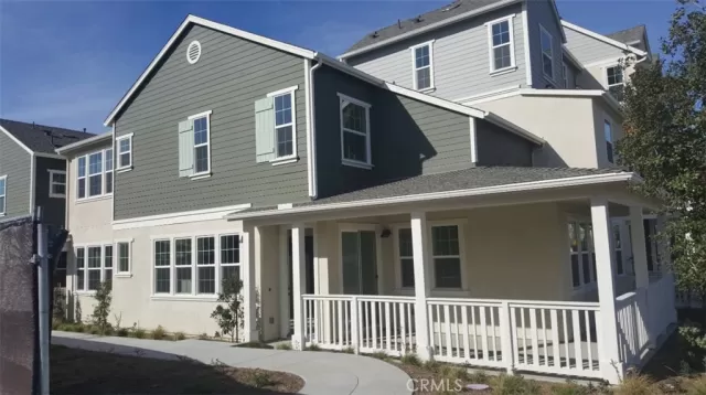 MLS: OC23087236 Condo For Sale