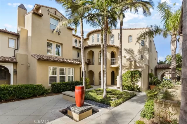 MLS: OC23087330 Condo For Sale