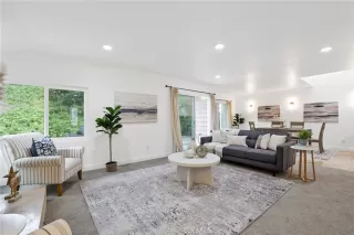 Photo #3: OC23087368 Listing 