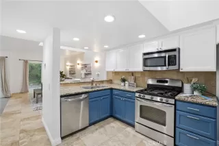 Photo #5: OC23087368 Listing 