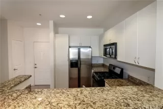 Photo #6: OC23087392 Listing 