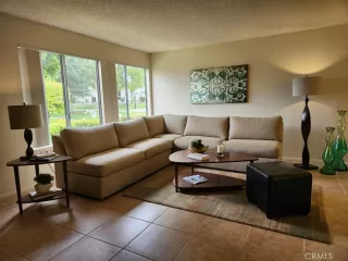 Photo #4: OC23087921 Listing