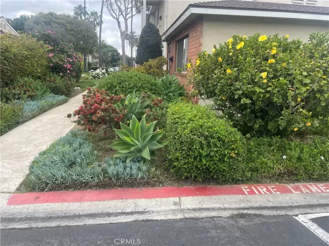 MLS: OC23087934 Condo For Sale