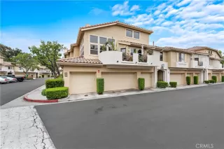 Photo #2: OC23087963 Listing